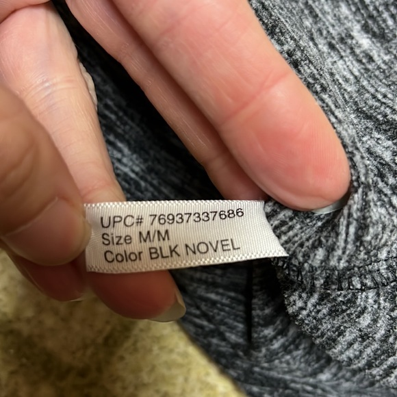 EUC Climate Right by Cuddl Duds top - Picture 8 of 11